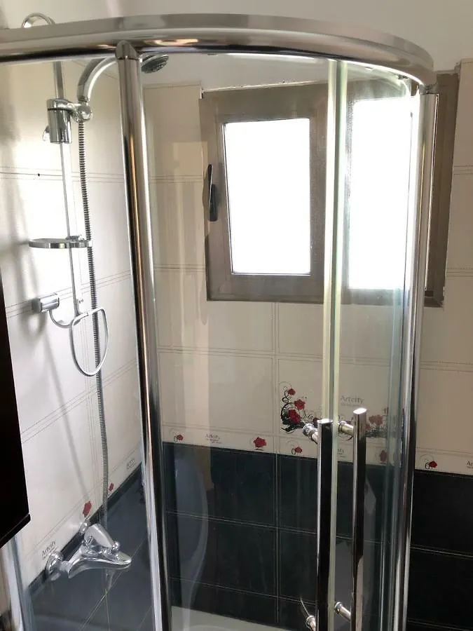 ديرمي Aris Apartments شقة فندقية